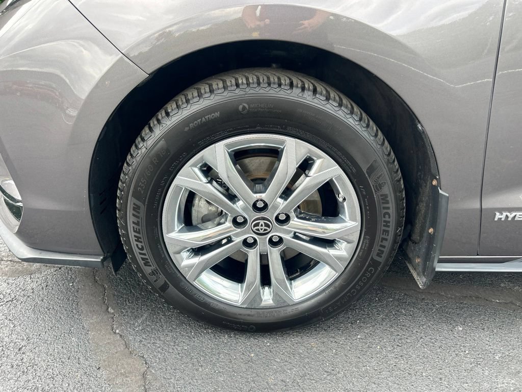 Certified 2021 Toyota Sienna XSE w/ XSE Plus Package AWD/4WD image 27