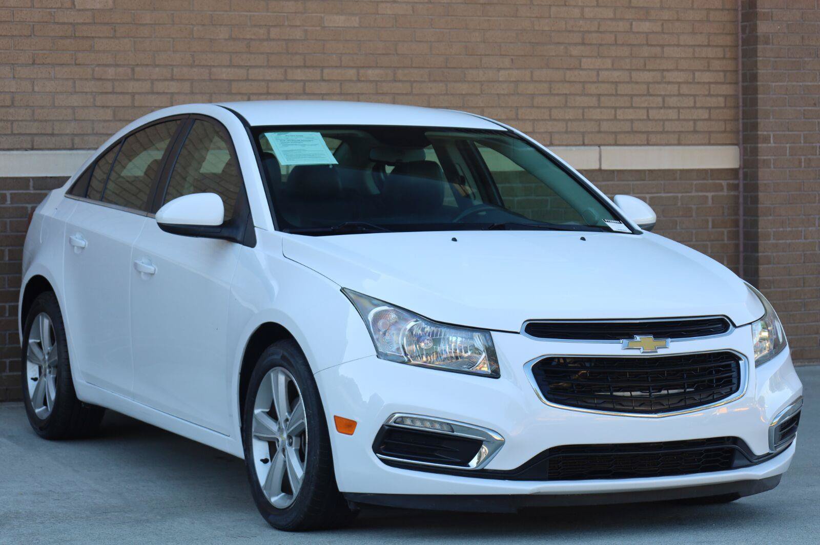 Used 2015 Chevrolet Cruze LT FWD image 7
