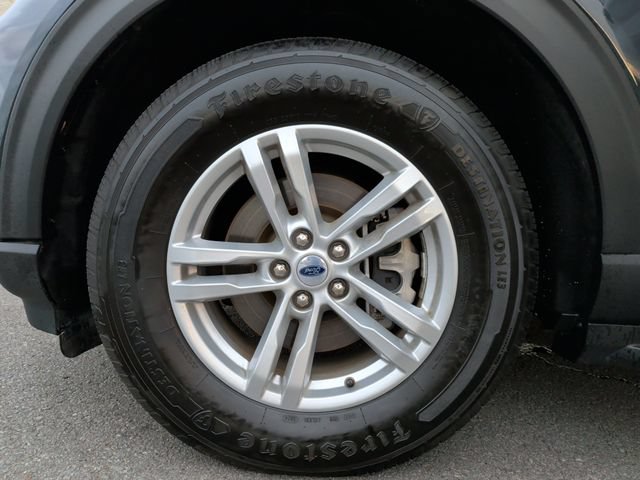 Used 2023 Ford Explorer XLT w/ Equipment Group 202A AWD/4WD image 9