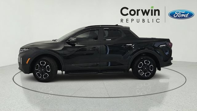 Used 2023 Hyundai Santa Cruz SEL Premium AWD/4WD image 2