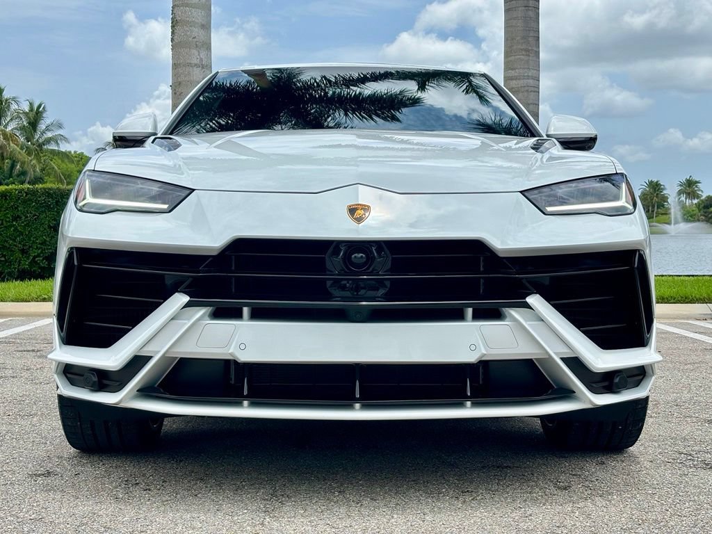 Used 2024 Lamborghini Urus S AWD/4WD image 3