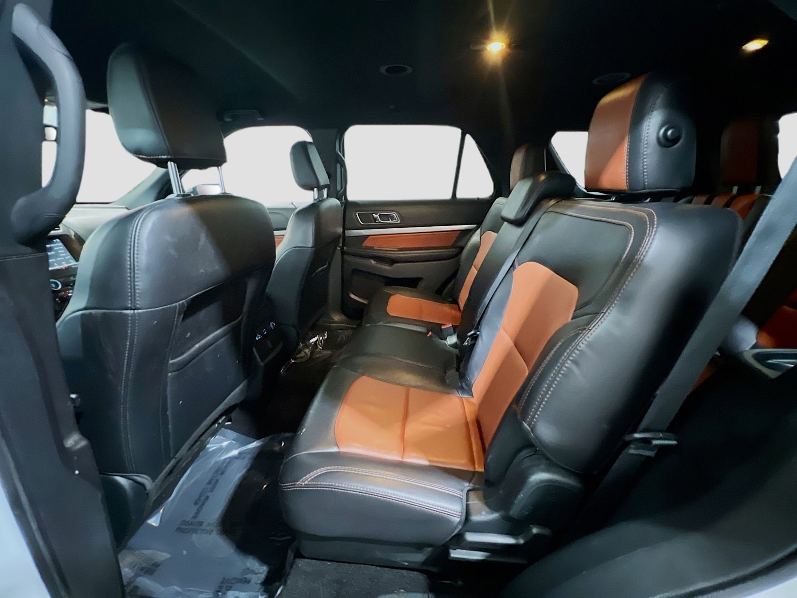 Used 2019 Ford Explorer XLT w/ Equipment Group 202A image 17