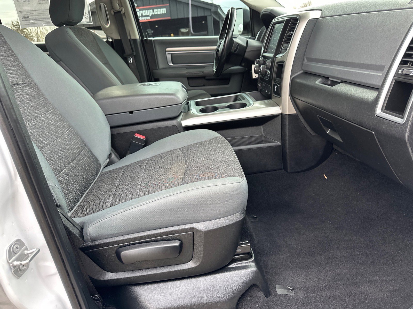 Used 2018 RAM 1500 Outdoorsman image 25