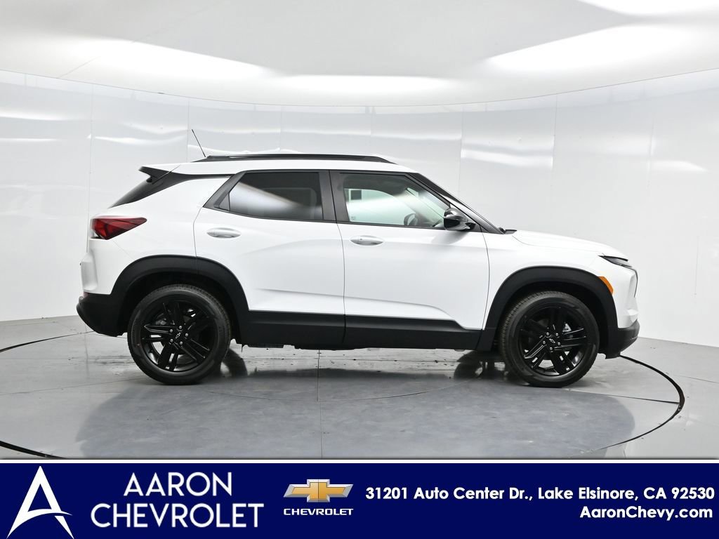 New 2026 Chevrolet TrailBlazer LT w/ Convenience Package FWD image 44