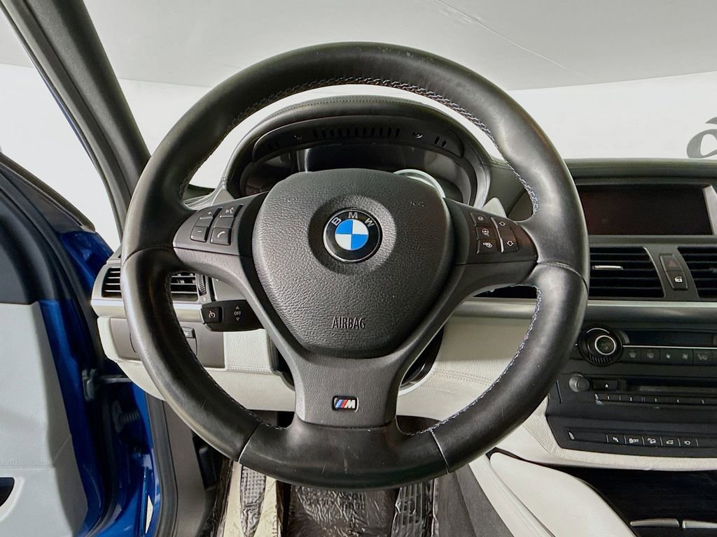 Used 2013 BMW X5 M image 11