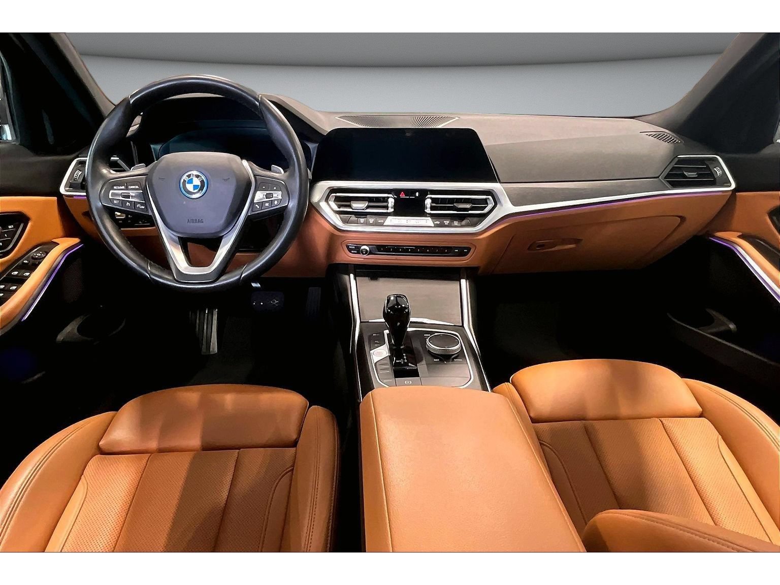 Used 2022 BMW 330e w/ Driving Assistance Package RWD image 9