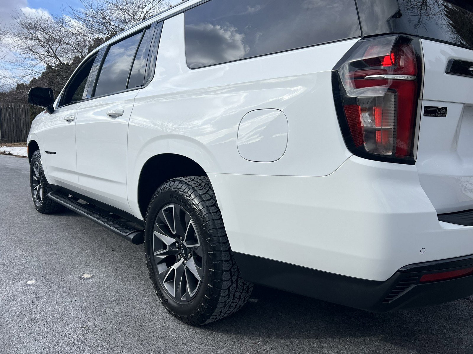 Used 2023 Chevrolet Suburban Z71 w/ Luxury Package image 97
