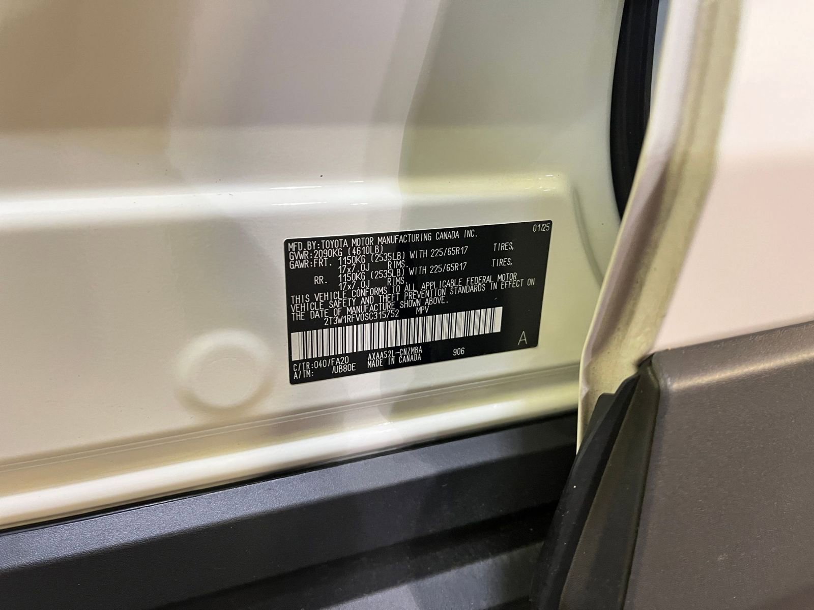 Used 2025 Toyota RAV4 XLE image 29