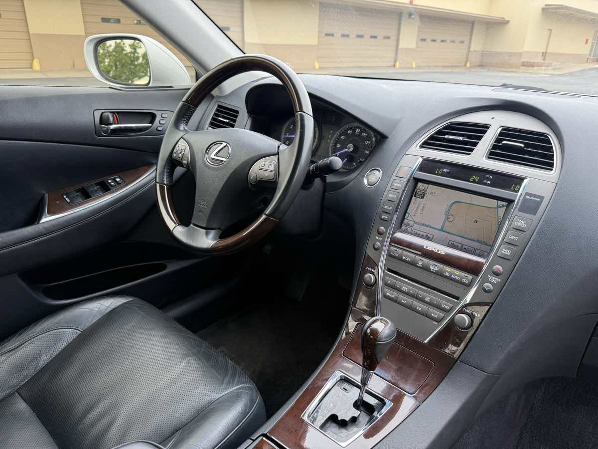 Used 2012 Lexus ES 350 image 19