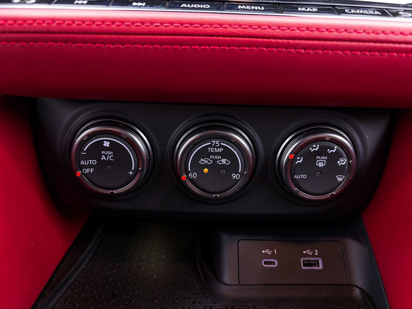 Used 2024 Nissan Z Performance w/ Floor Mat Package image 25