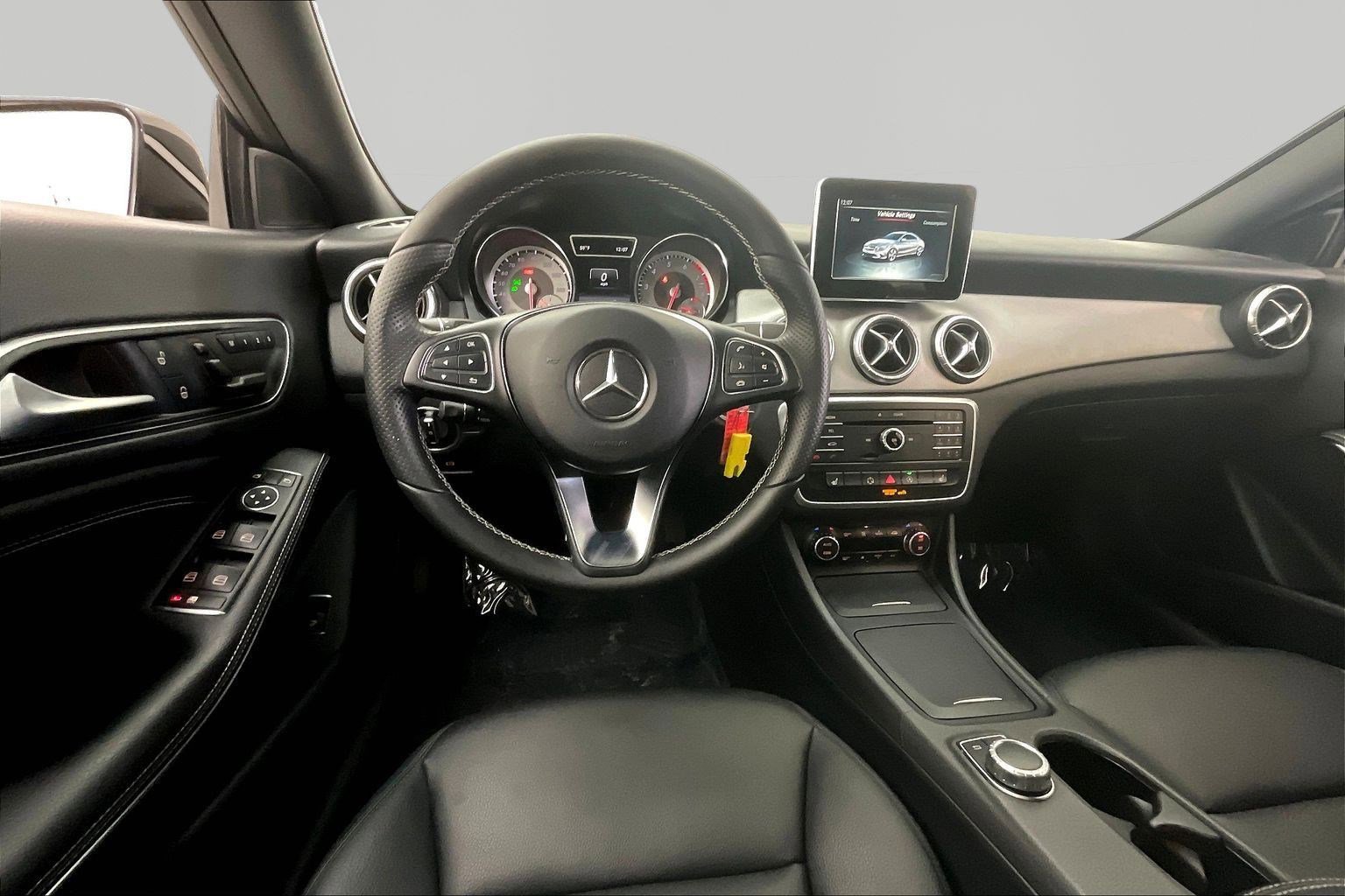 Used 2015 Mercedes-Benz CLA 250 4MATIC image 8