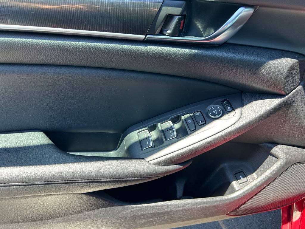 Used 2022 Honda Accord Sport image 27