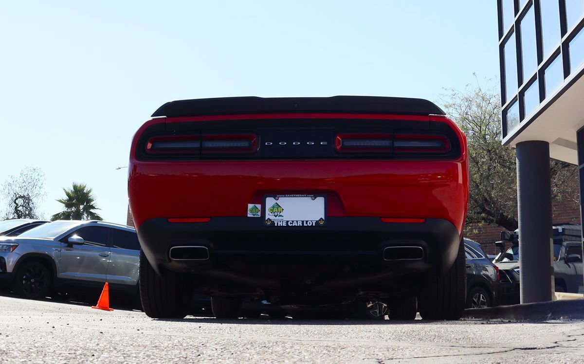 Used 2023 Dodge Challenger SXT RWD image 12