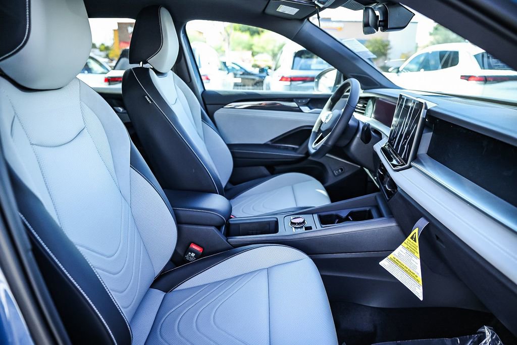 New 2026 Volkswagen Tiguan SE R-Line image 28