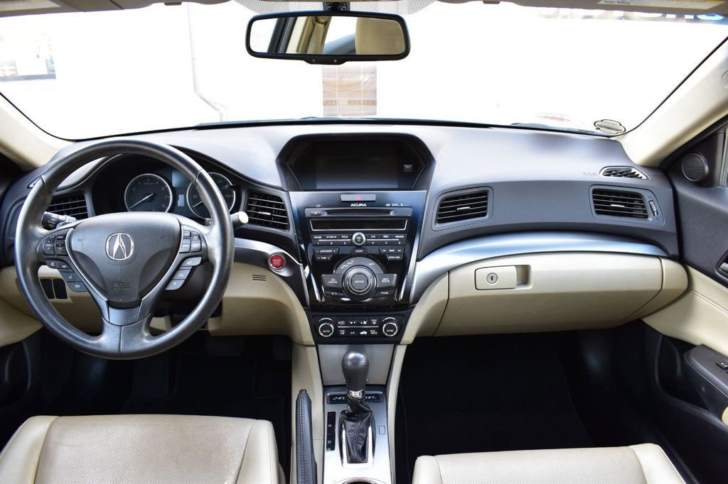Used 2014 Acura ILX w/ Technology Package FWD image 25