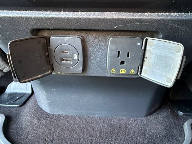 Used 2021 Ford F150 Lariat w/ Equipment Group 502A High AWD/4WD image 20