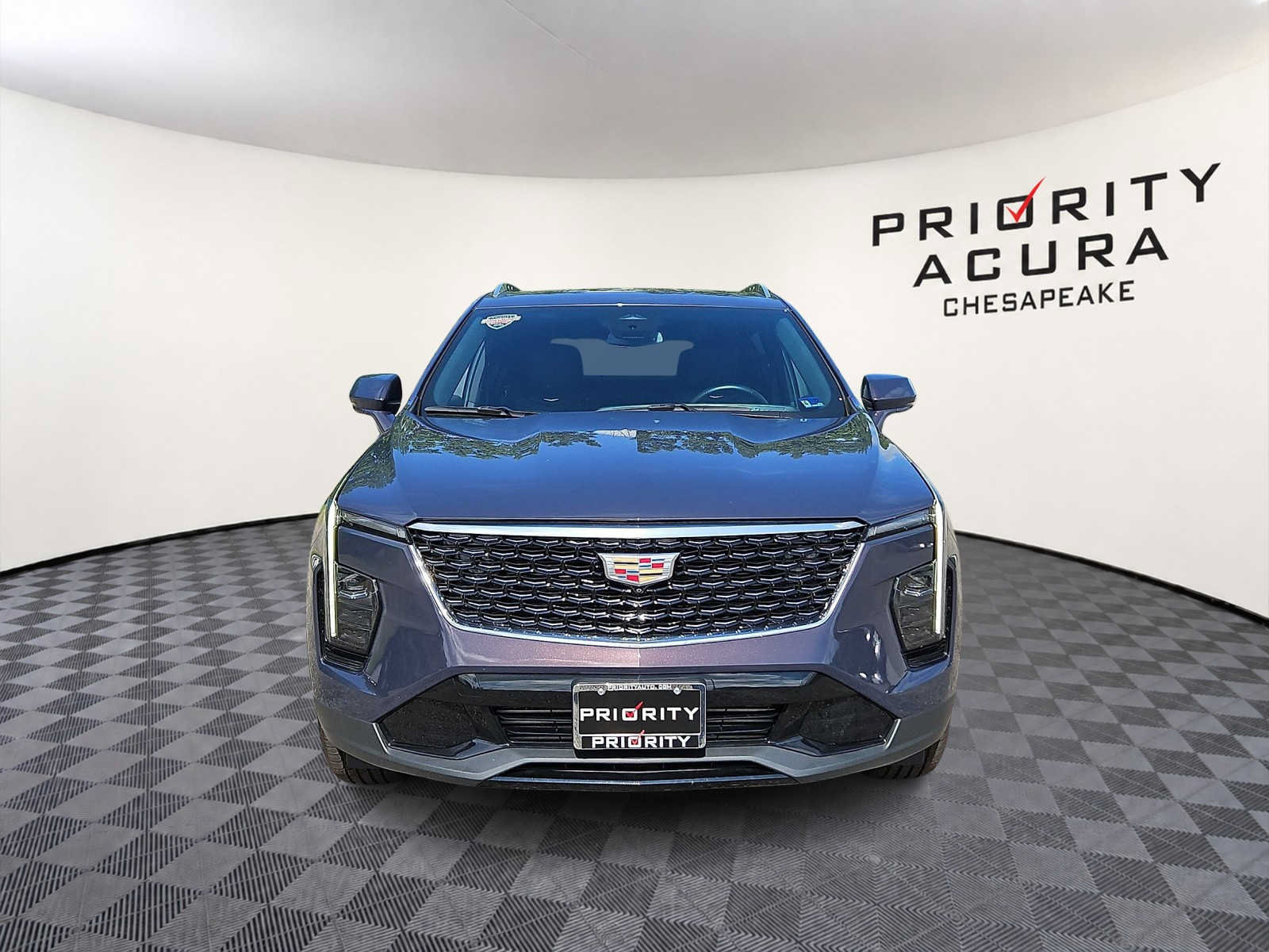 Used 2025 Cadillac XT4 Premium Luxury AWD/4WD image 2
