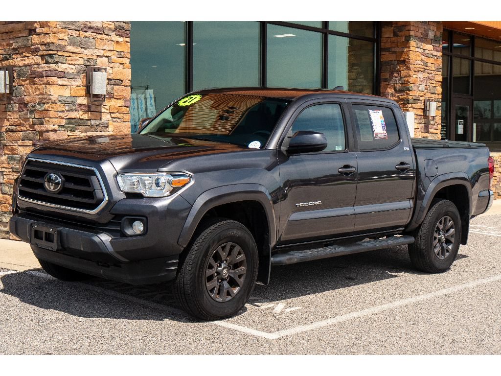 Used 2021 Toyota Tacoma SR5 AWD/4WD image 7