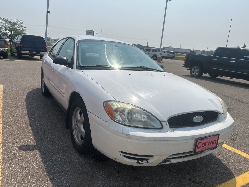 Used 2005 Ford Taurus SE image 7
