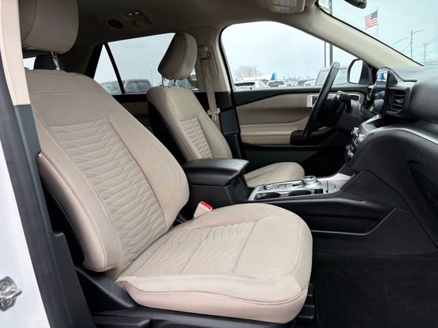 Used 2020 Ford Explorer XLT w/ Class III Trailer Tow Package image 6