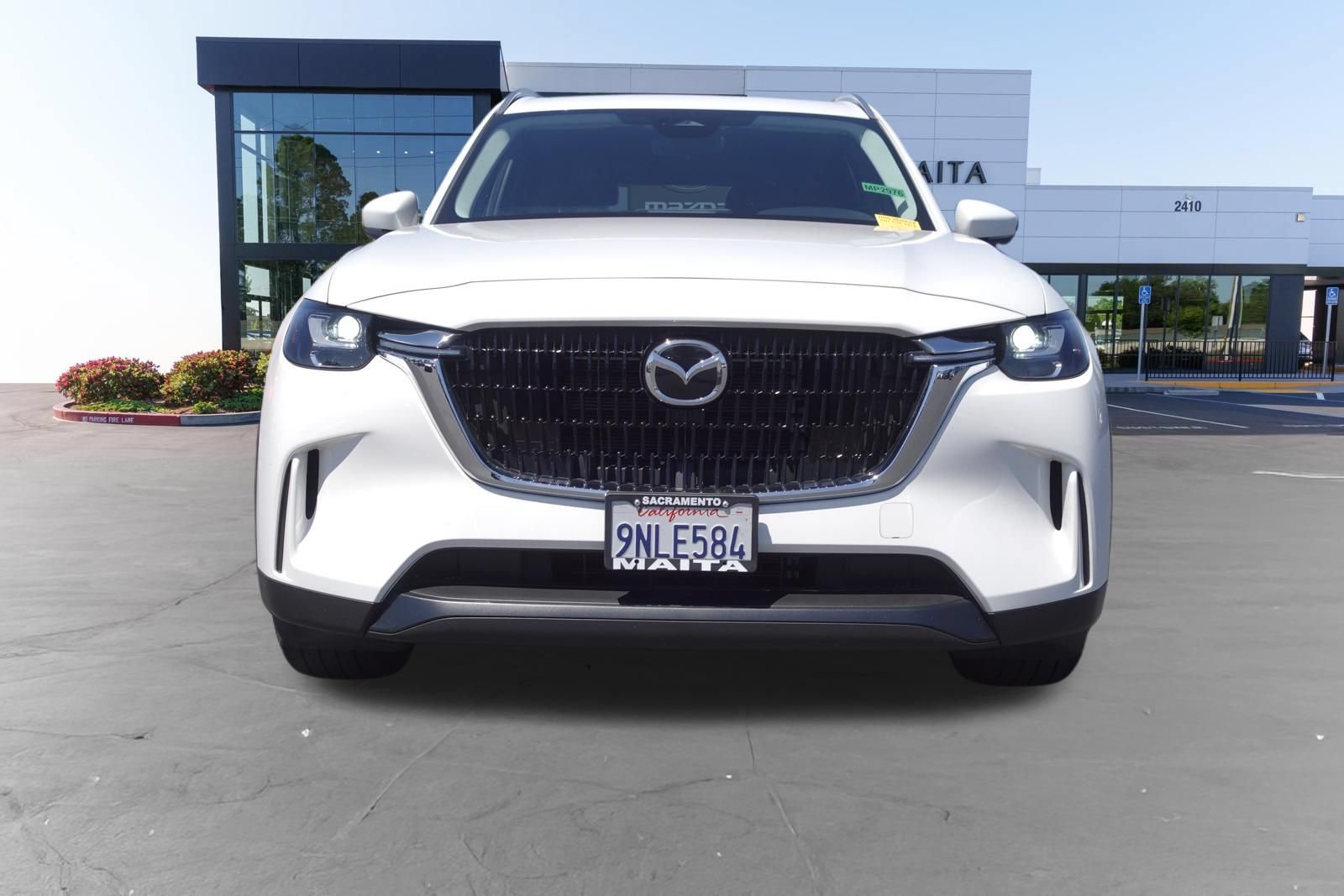 Certified 2024 MAZDA CX-90 Plug-In Hybrid w/ Preferred AWD/4WD image 10