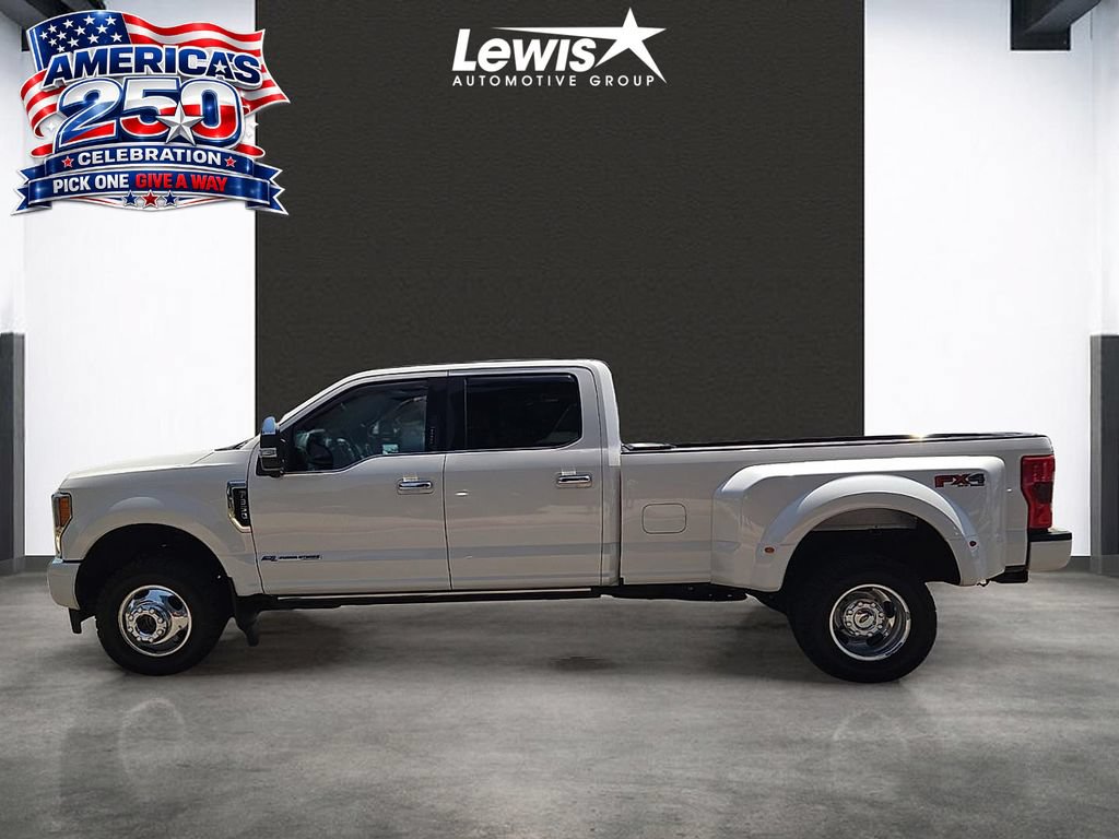 Used 2019 Ford F350 Platinum w/ Platinum Ultimate Package AWD/4WD image 2