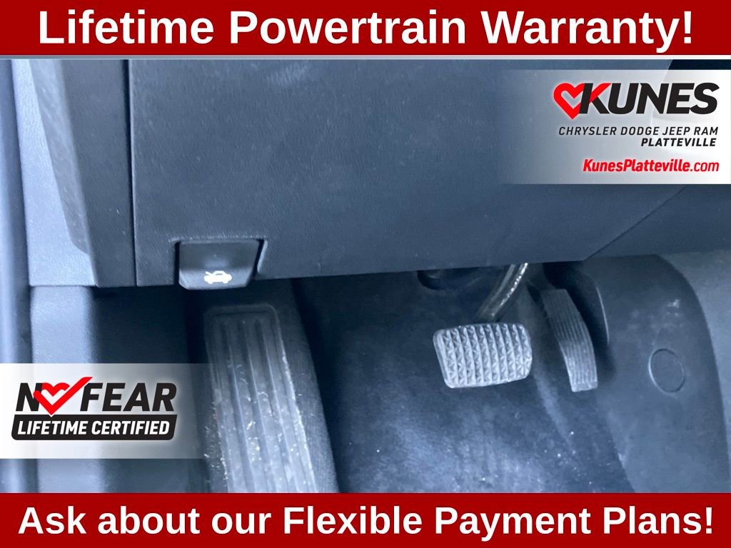 Used 2025 Chevrolet Equinox LT image 9