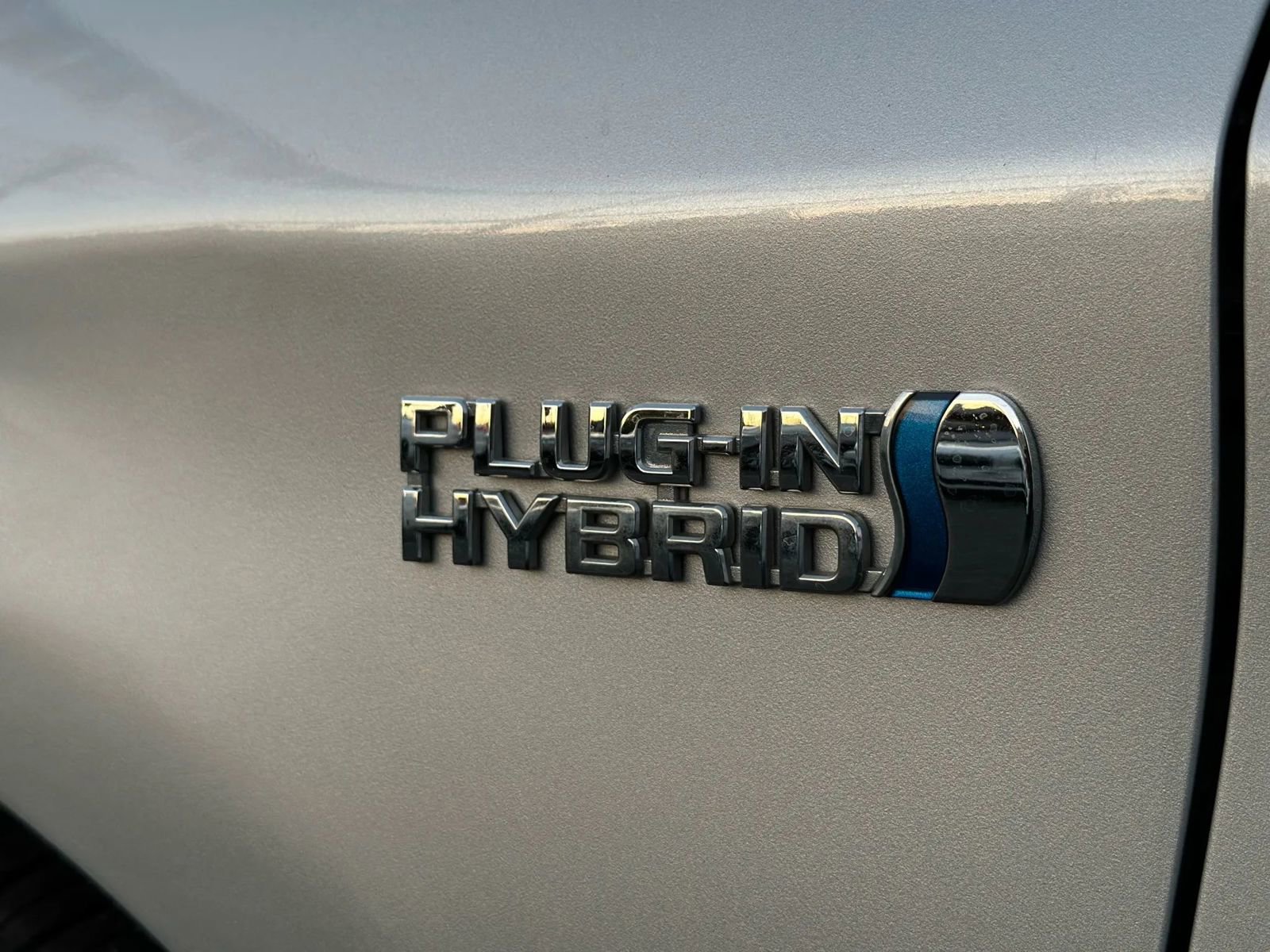Used 2014 Toyota Prius Plug-In Hybrid image 36