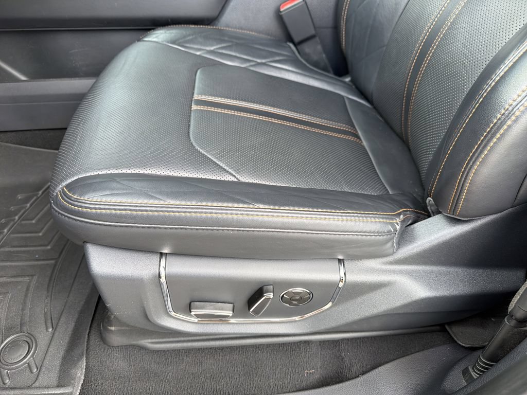 Used 2024 Ford Expedition Platinum RWD image 22