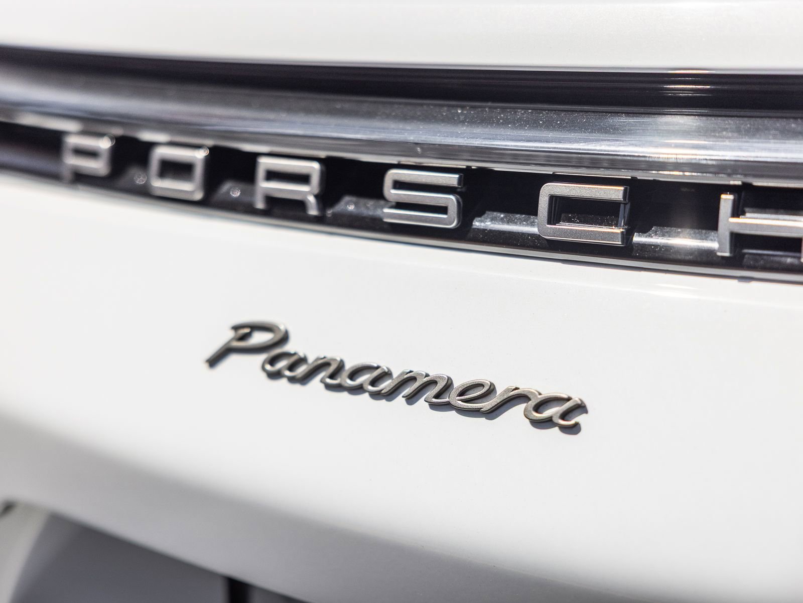 Certified 2023 Porsche Panamera Platinum Edition RWD image 29