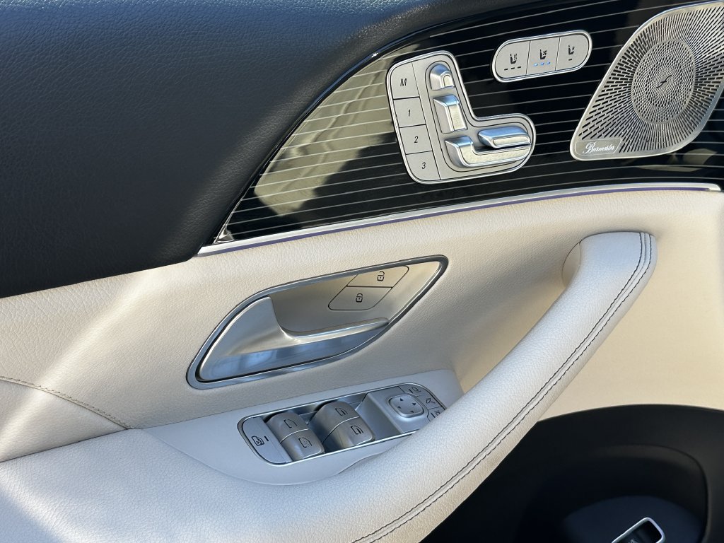 Certified 2024 Mercedes-Benz GLS 450 4MATIC image 12