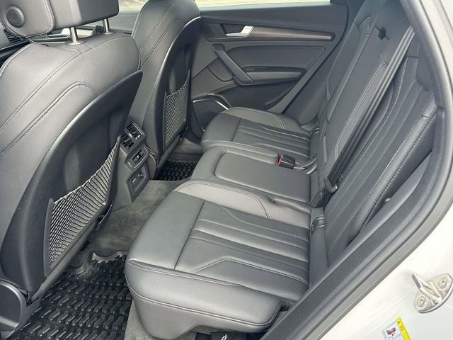 Used 2023 Audi Q5 2.0T Premium w/ Convenience Package image 15