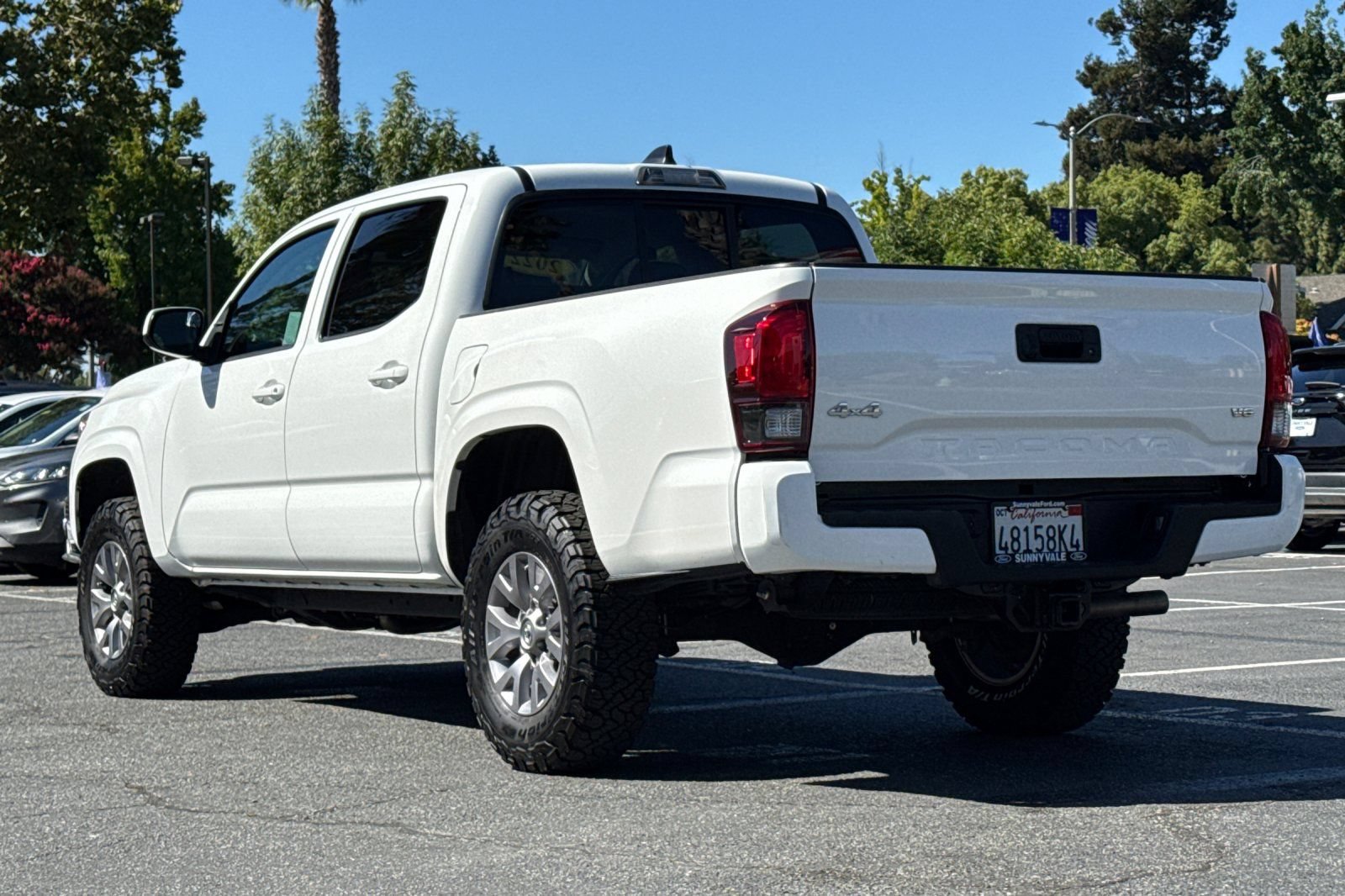 Used 2022 Toyota Tacoma SR AWD/4WD image 6