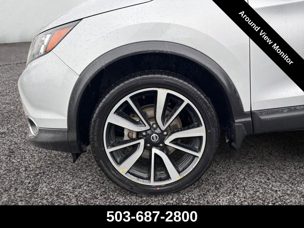 Used 2017 Nissan Rogue Sport SL image 9