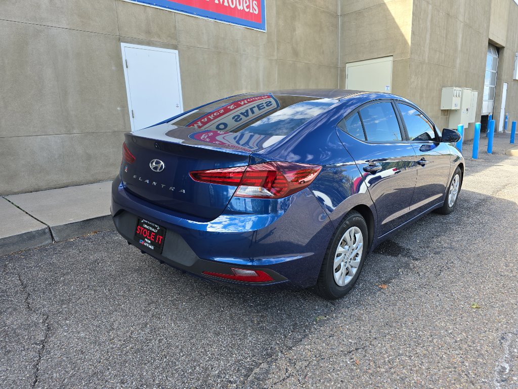 Used 2019 Hyundai Elantra SE image 4