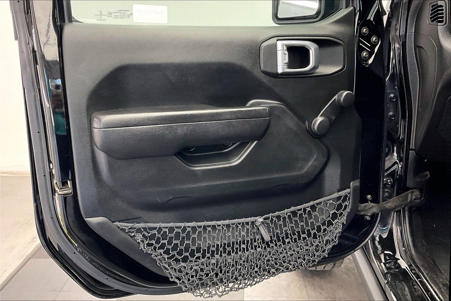 Used 2022 Jeep Wrangler Sport AWD/4WD image 25