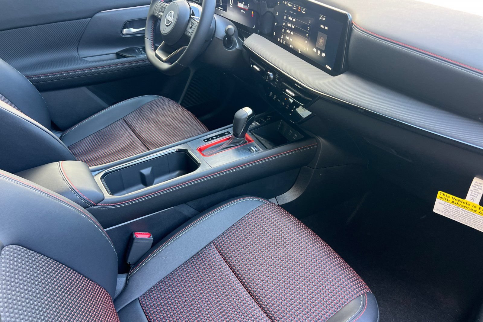 New 2027 Nissan Kicks SR FWD image 13