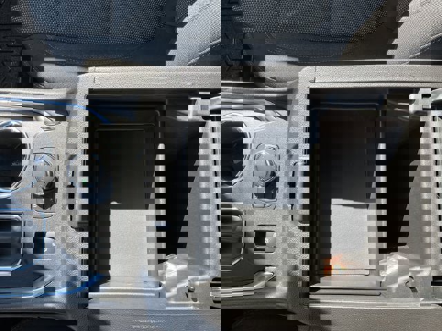 Used 2022 Chevrolet Traverse LT image 24