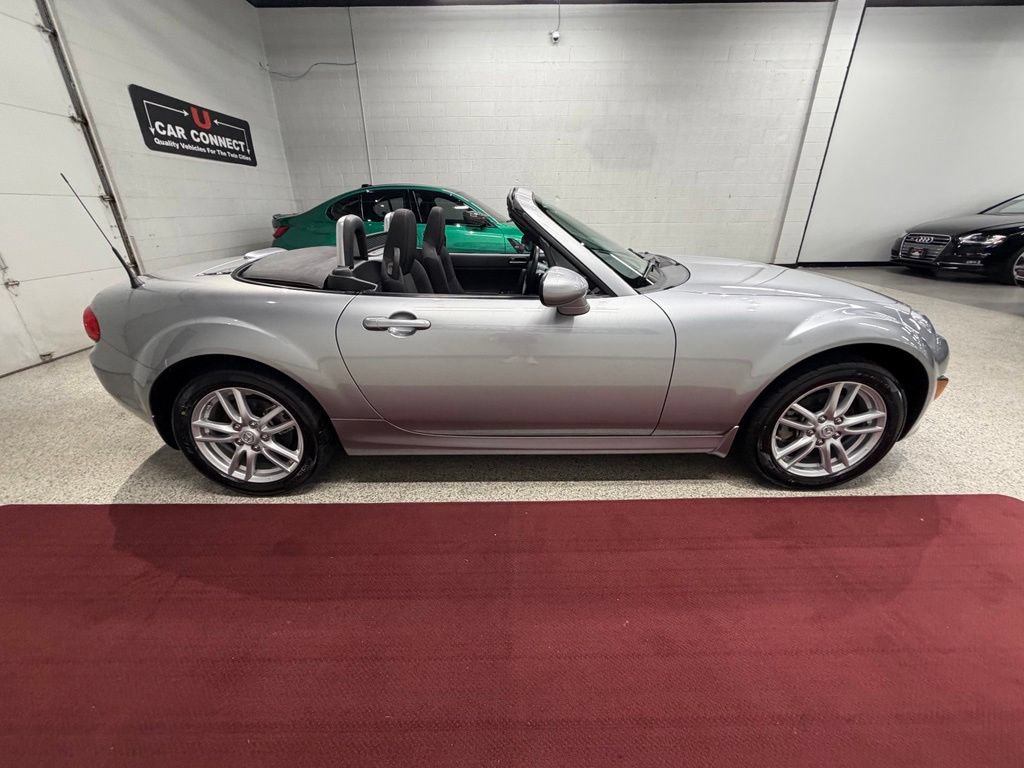 Used 2011 MAZDA MX-5 Miata Sport RWD image 14