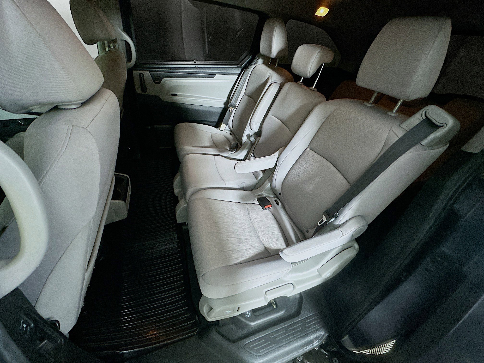 Used 2018 Honda Odyssey EX image 25