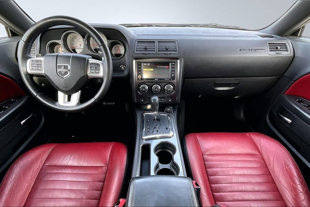 Used 2013 Dodge Challenger SXT RWD image 16