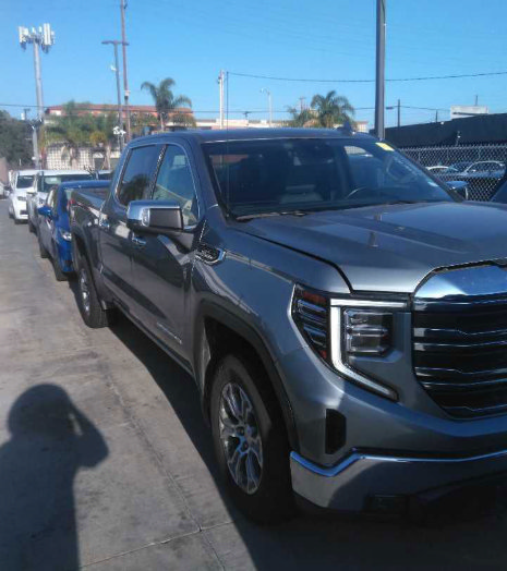 Used 2025 GMC Sierra 1500 SLT RWD image 3