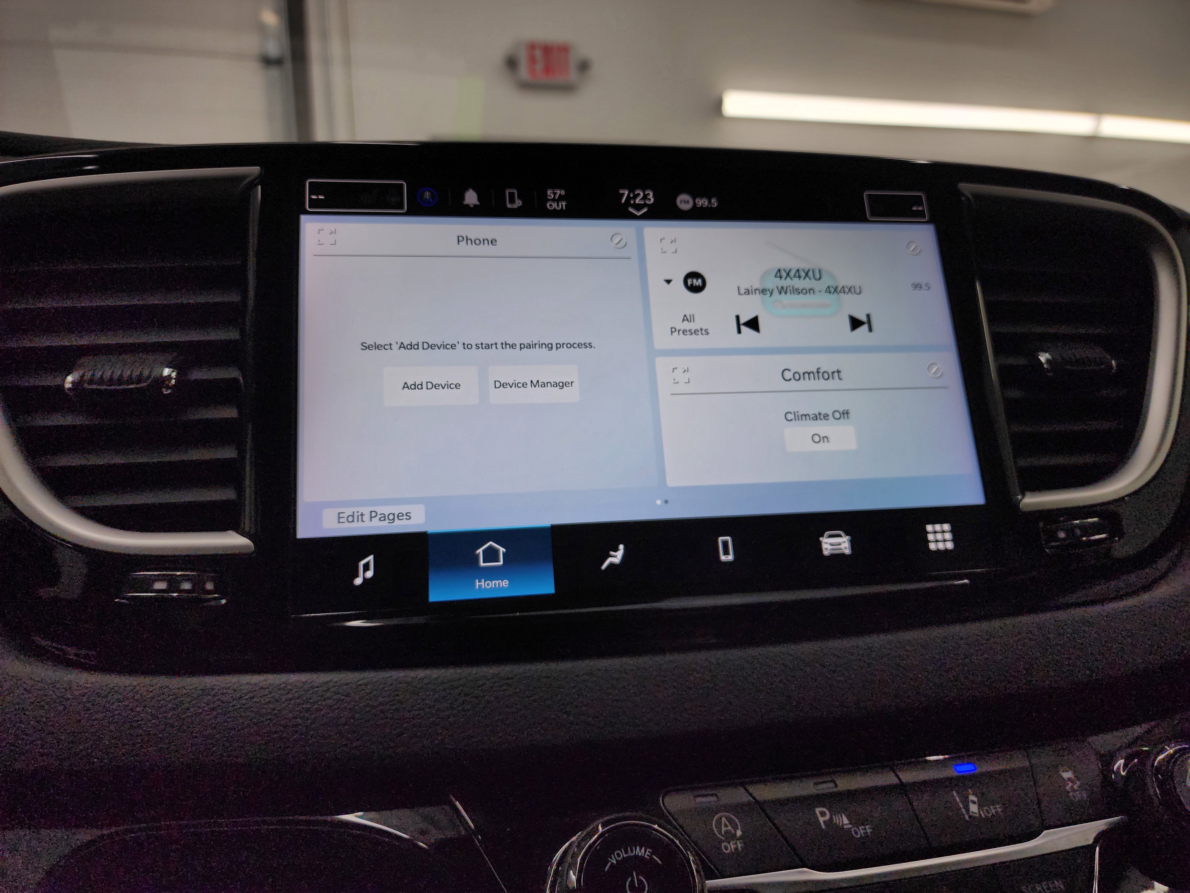 Used 2024 Chrysler Pacifica Touring-L FWD image 49