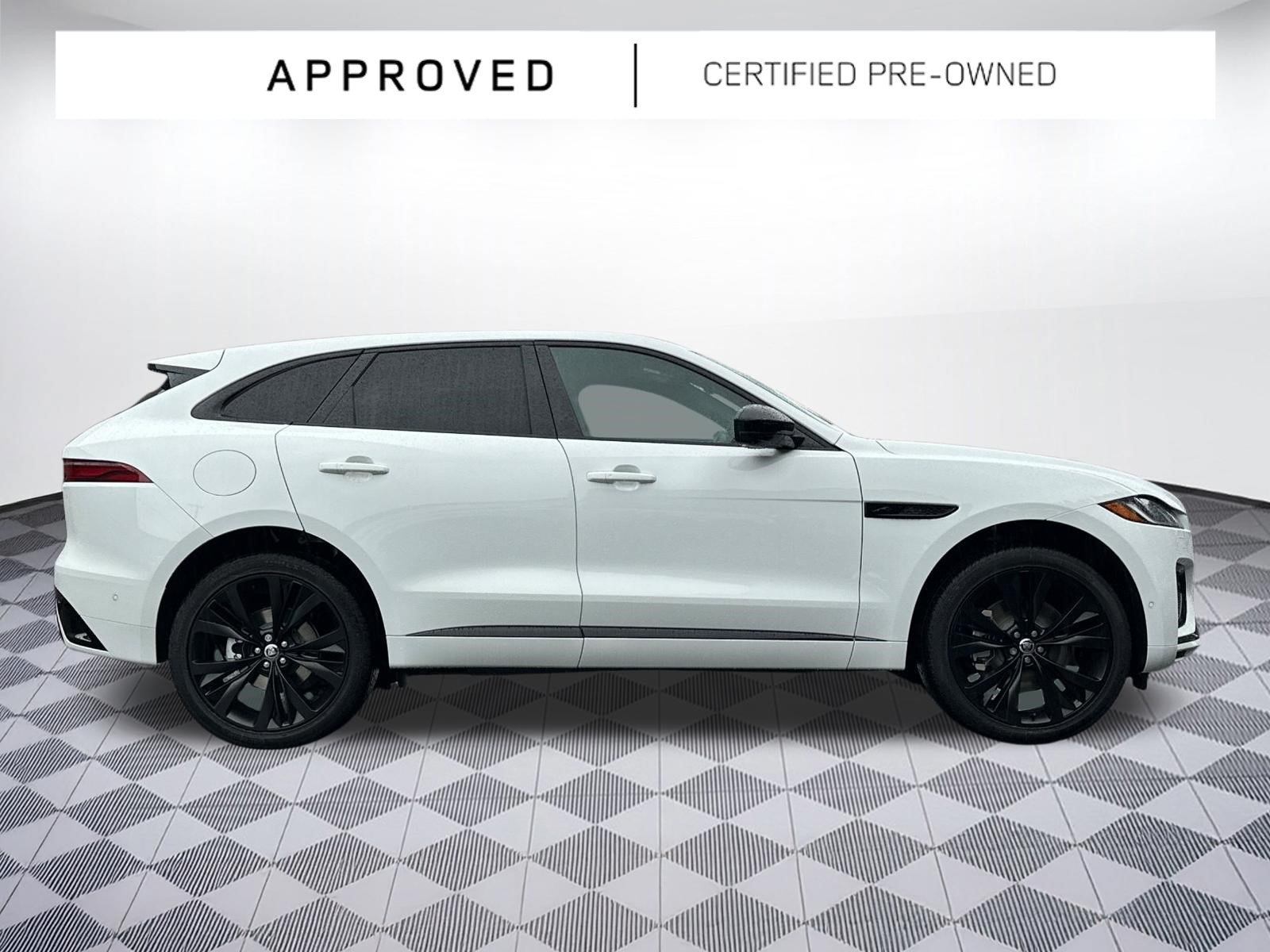 Used 2025 Jaguar F-PACE R-Dynamic S AWD/4WD image 8