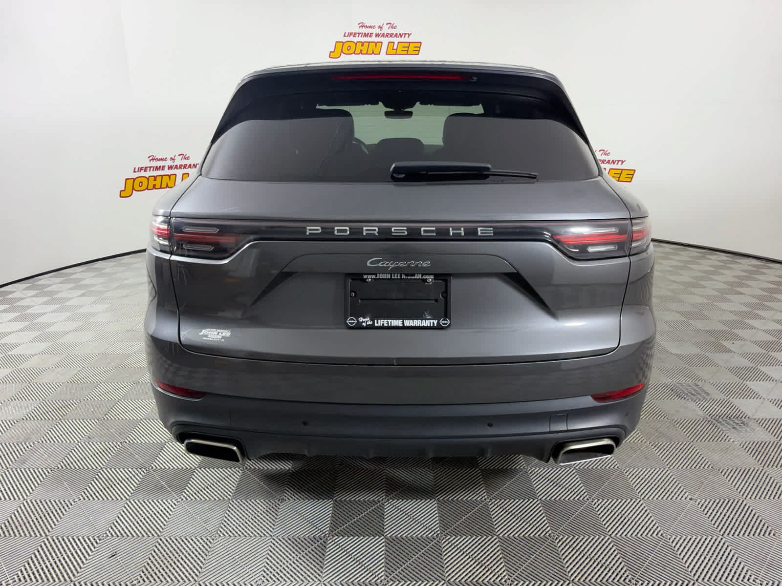 Used 2019 Porsche Cayenne AWD/4WD image 4