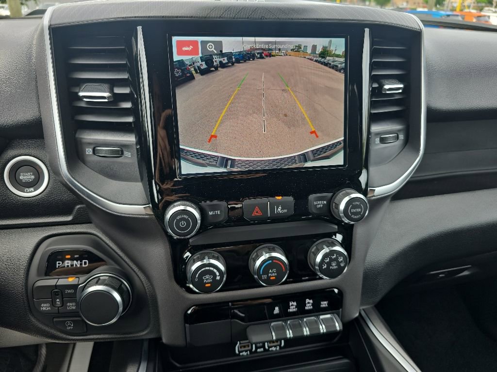 New 2026 RAM 1500 Express AWD/4WD image 23