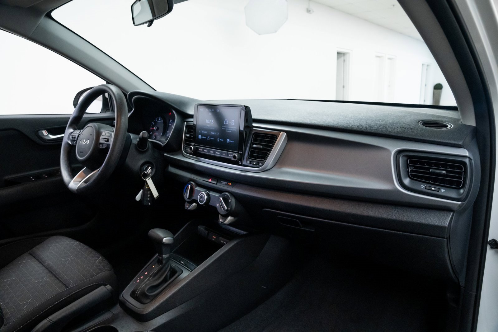 Used 2023 Kia Rio S image 23