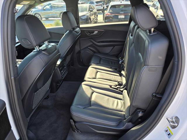 Used 2025 Audi Q7 2.0T Premium w/ Convenience Package image 19