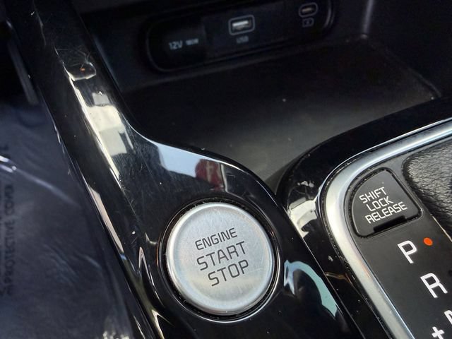 Certified 2024 Kia Soul GT-Line FWD image 21