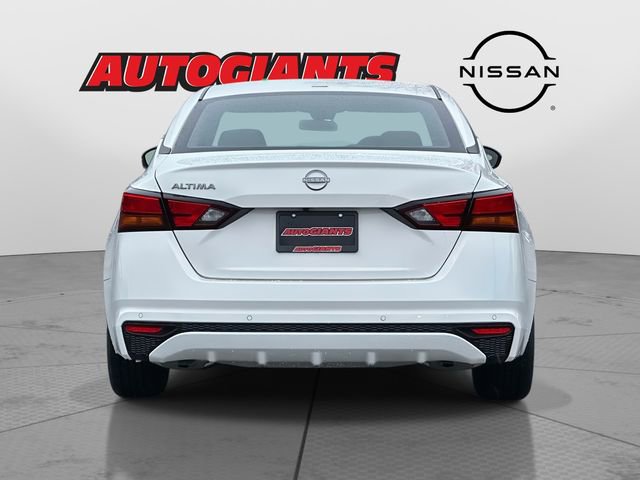 Certified 2025 Nissan Altima 2.5 S image 4